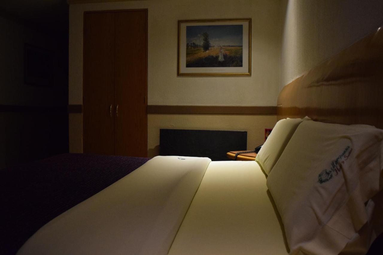 Hotel & Suites La Marquesa Toluca Buitenkant foto